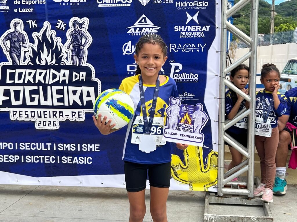Tradicional corrida da fogueira em Pesqueira