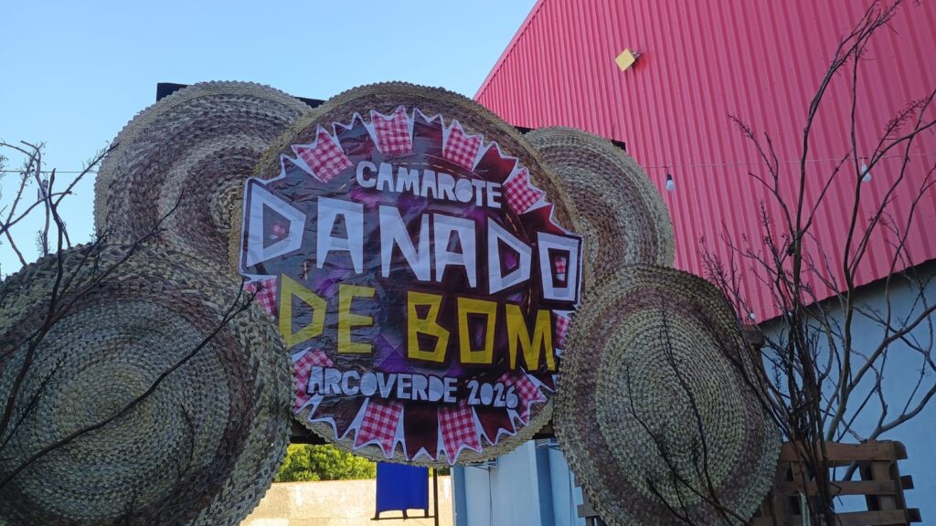 Camarote Danado de Bom em Arcoverde