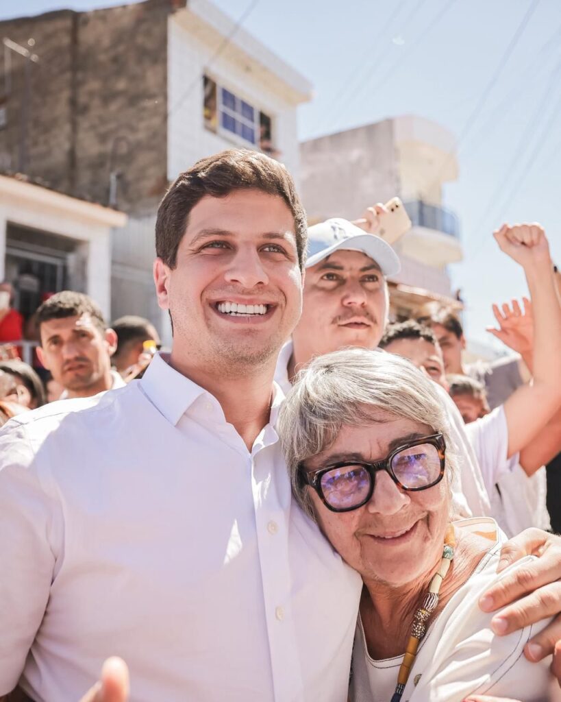 João Campos multidão em Sertânia