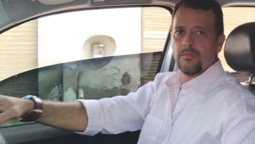 VÍDEO: Corretor de automóveis é morto a tiros em bar de Pesqueira; vítima teria reagido ao ataque