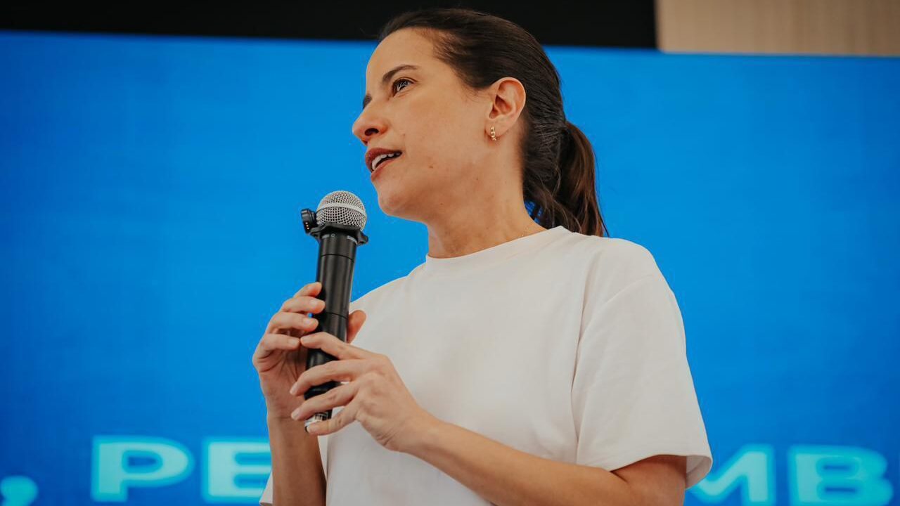 Raquel Lyra cumpre agenda em Sertânia, Triunfo e Tuparetama com entregas de obras, creche e ações sociais