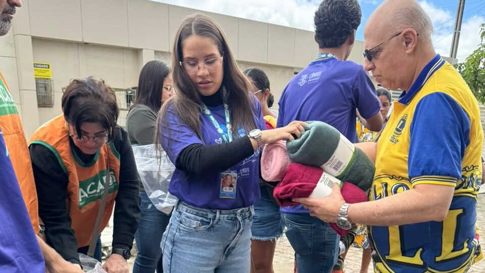 Ação solidária beneficia famílias com entrega de cobertores em Arcoverde