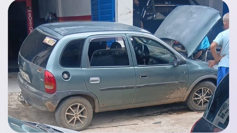 Carro roubado na Expocose em Sertânia