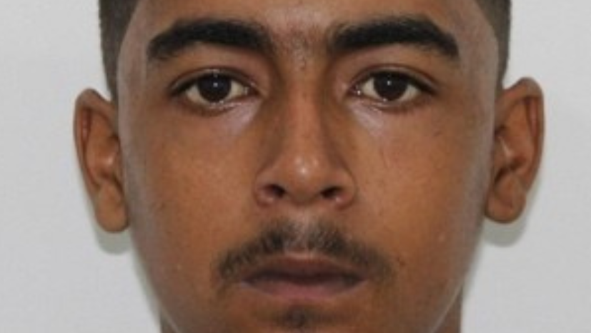 Jovem de 22 anos é morto a tiros após criminosos invadirem casa em Poção