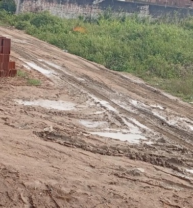 Condições precárias da via em Arcoverde
