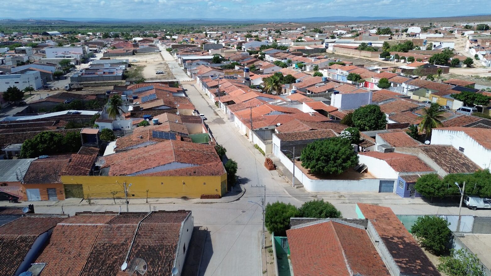 Prefeitura de Ibimirim amplia investimentos em infraestrutura, educação e esporte com obras em todo o município