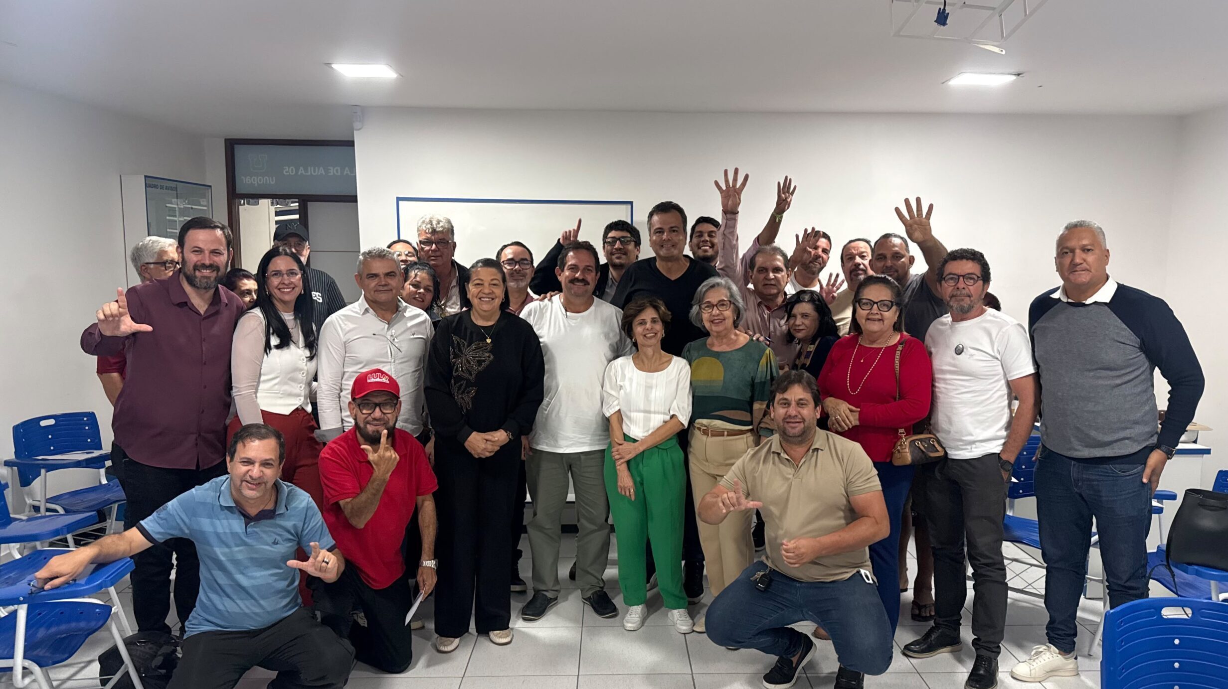 Oposição inicia articulação política e realiza primeiro encontro da majoritária de João Campos em Arcoverde
