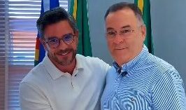 VÍDEO: Zeca transmite cargo a Siqueirinha e entra em recesso em Arcoverde
