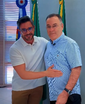 Siqueirinha temporariamente prefeito de Arcoverde