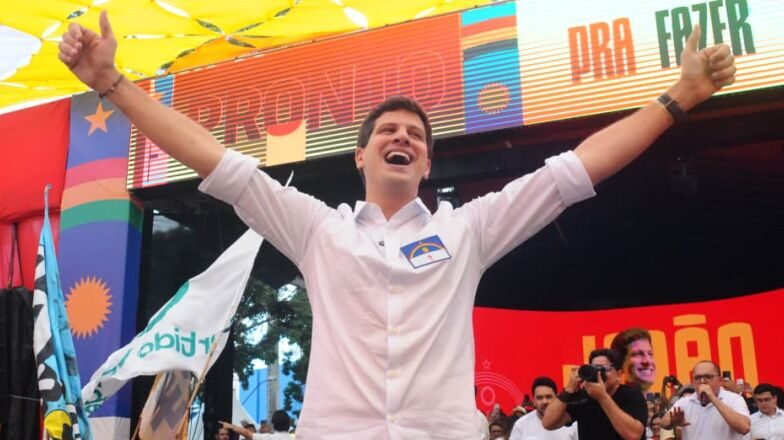 Frente Popular homologa João Campos como candidato ao Governo de Pernambuco
