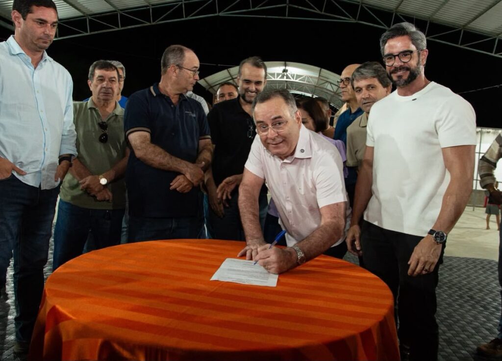 Obras da Praça da Juventude em Arcoverde