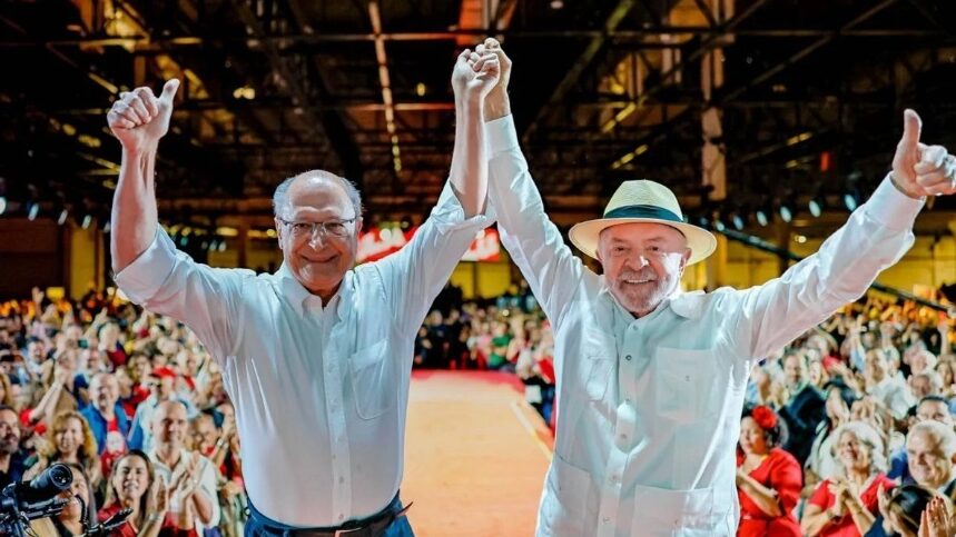 Lula oficializa candidatura à reeleição e apresenta prioridades para eventual quarto mandato