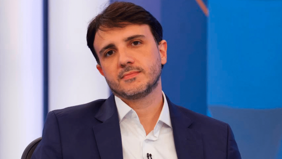 TSE suspende campanha de Renan Santos