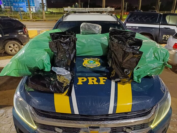 Homens são presos com drogas em Ibimirim