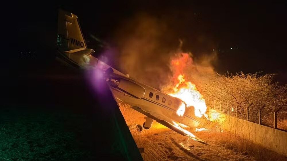 Rey Vaqueiro cancela show em Custódia após avião pegar fogo no RN; empresário desabafa sobre “livramento”