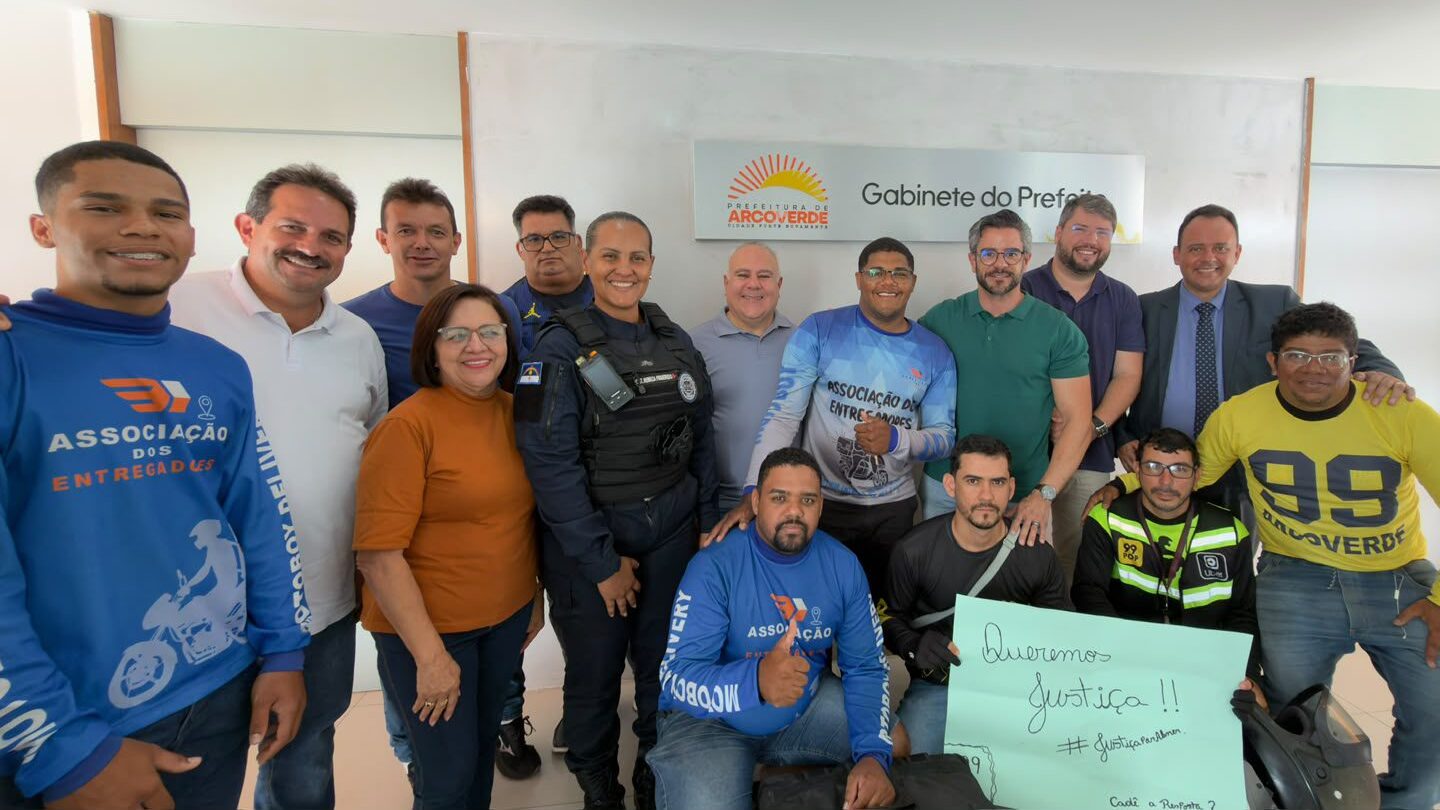 Entregadores cobram justiça e melhorias na segurança viária durante reunião na Prefeitura de Arcoverde