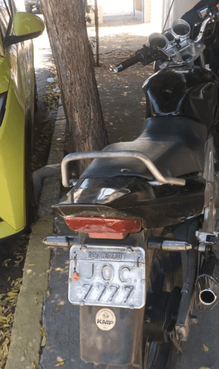 Guarda Civil Municipal de Sertânia apreende moto com restrição de roubo