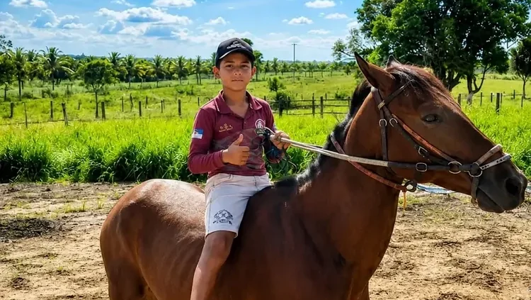 Menino de 10 anos morre após ser atropelado por caminhão em Petrolândia