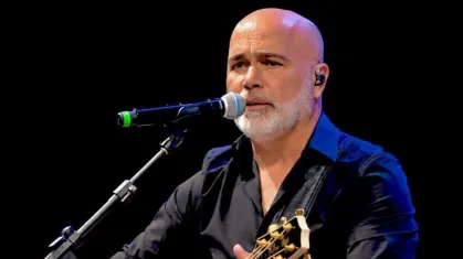 Cantor Rick morre em queda de helicóptero em Santa Catarina