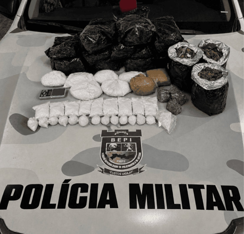 BEPI apreende mais de 12 quilos de drogas em Ibimirim