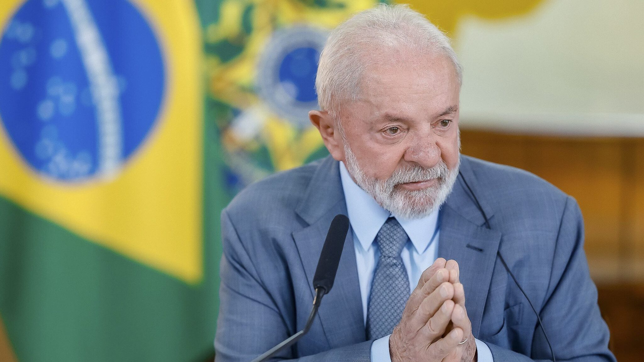 Lula afirma que Senado votará proposta sobre o fim da escala 6×1 na quarta-feira (14)