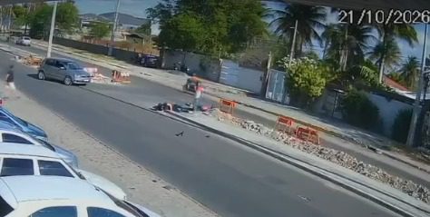 Acidente entre carro e moto em Arcoverde