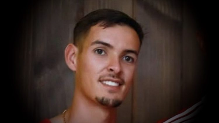 Jovem morre após perder controle de moto em Saloá