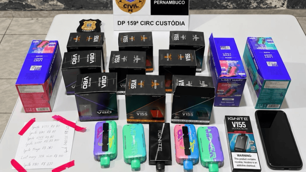VÍDEO: Polícia Civil apreende cigarros eletrônicos e prende suspeito de contrabando em Custódia