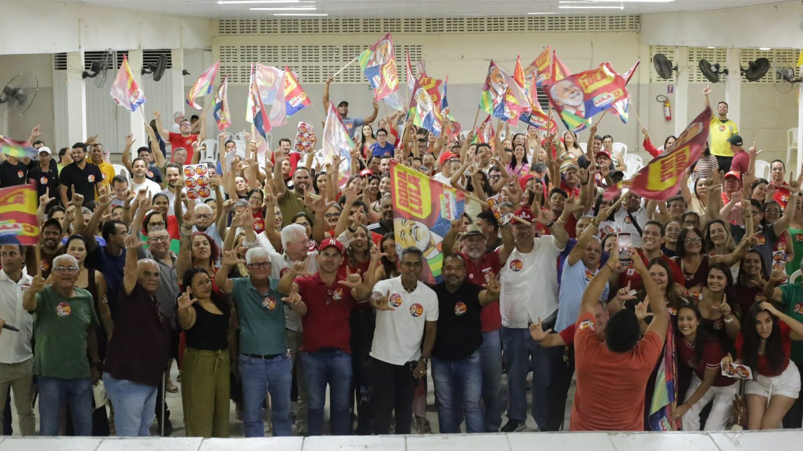 Encontro político reúne apoiadores de Lula em Pesqueira com Mozart Sales