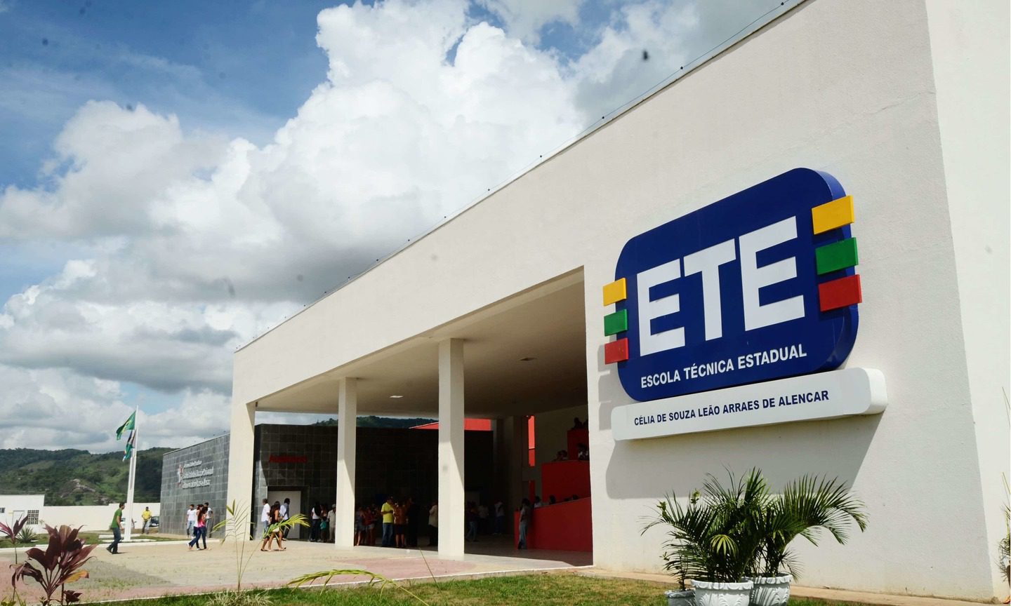 Pernambuco abre seleção para Escolas Técnicas