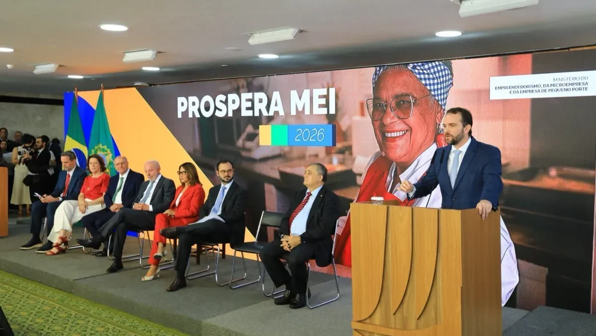 Lula sanciona lei que prevê perdão de dívidas e amplia limite de faturamento do MEI