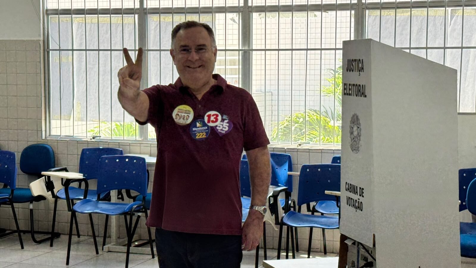 Prefeito Zeca Cavalcanti vota em Arcoverde destacando a importância de parcerias fortes