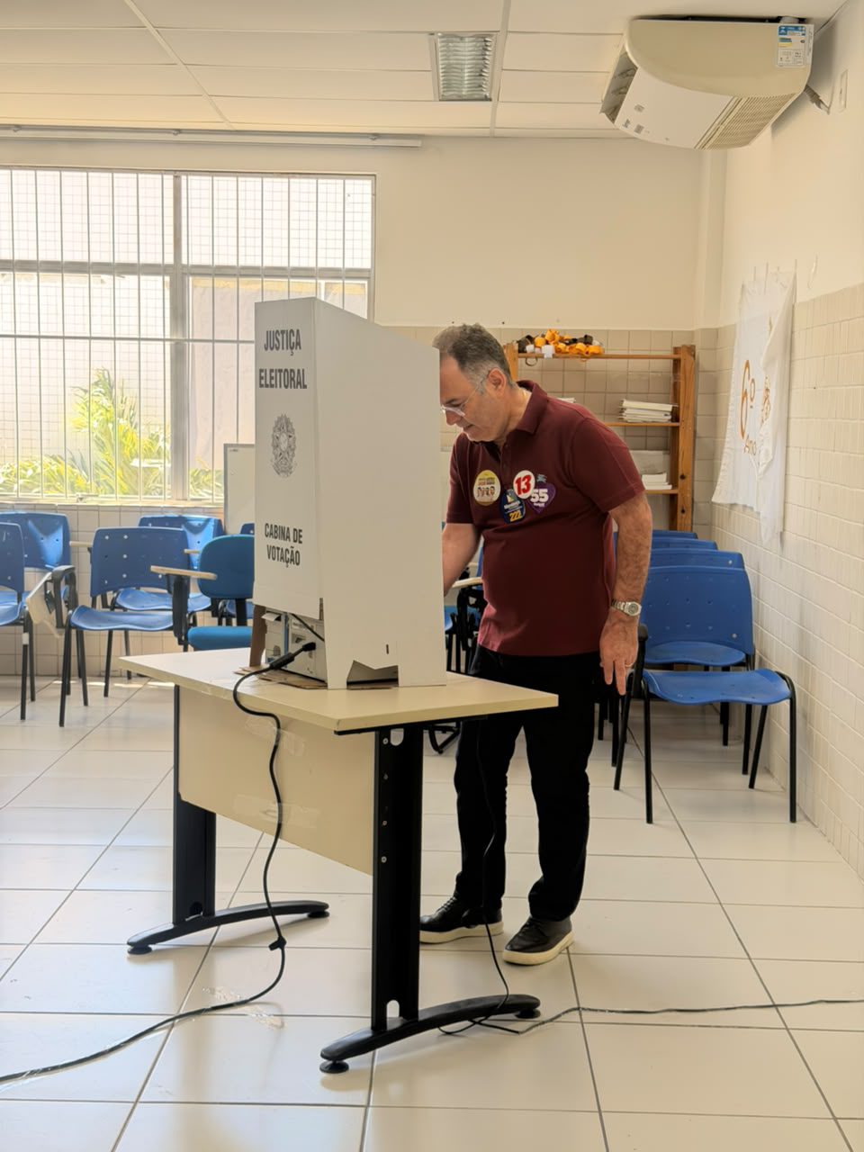 https://portalpanorama.com/zeca-cavalcanti-vota-em-arcoverde-e-reforca-confianca-na-vitoria-de-raquel-marcelo-e-gustavo/