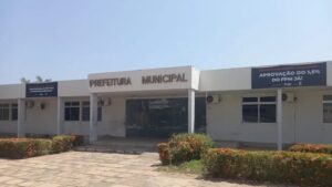 Suspeitas de nepotismo na Prefeitura de Petrolândia levanta debate sobre transparência
